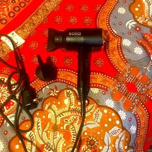 Solia new hair dryer never used with comb gold trimming